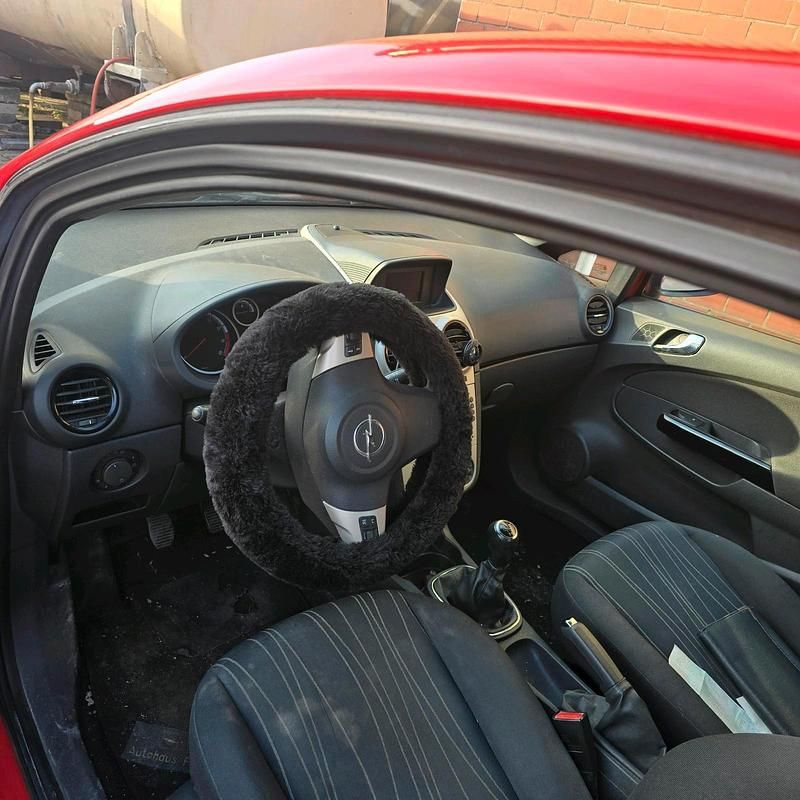 Gebraucht Opel Corsa 80 PS (58 kW) 2007 Rot Kleinwagen