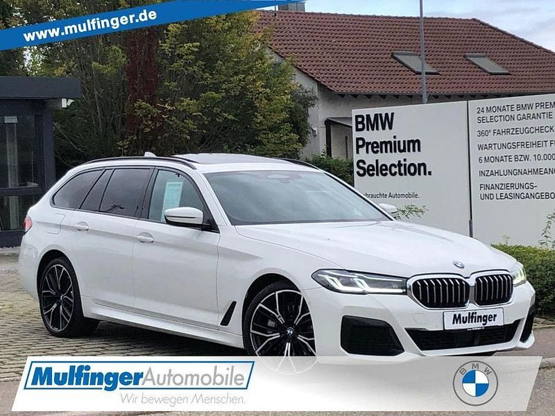 Weiß Gebraucht 2022 BMW 530 M Sport Limousine | 38.900 € (Fairer Preis) - Bild 1/4