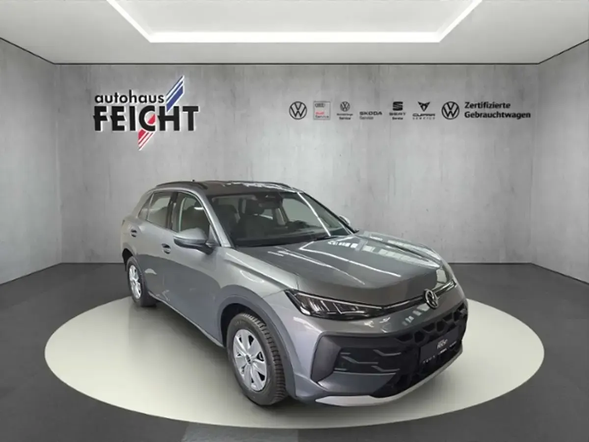 Gebraucht VW T-Roc Trendline 116 PS (85 kW) 2026 Grau SUV