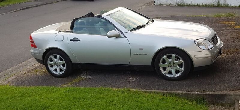 Silber Gebraucht 1999 Mercedes SLK230 Cabrio | 5.700 € (Guter Preis) - Bild 1/4