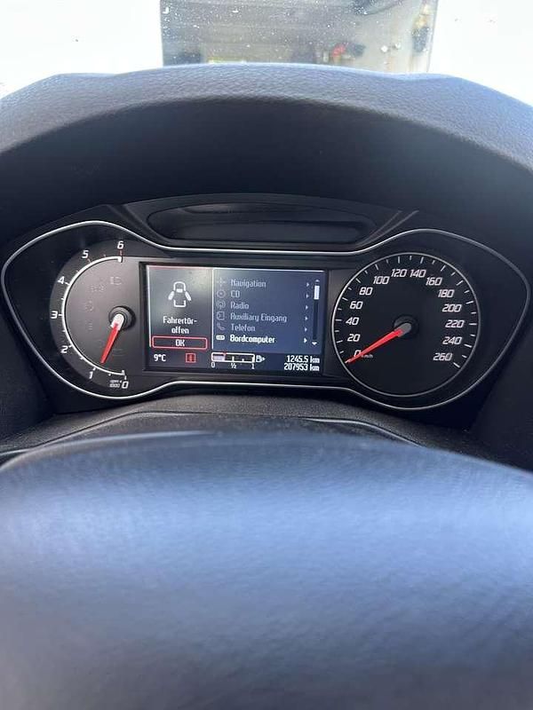 Gebraucht Ford Mondeo Titanium 163 PS (119 kW) 2012 Kombi