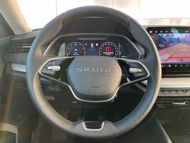 Neu Skoda Octavia Selection 150 PS (110 kW) 2025 Moonweiss Kombi