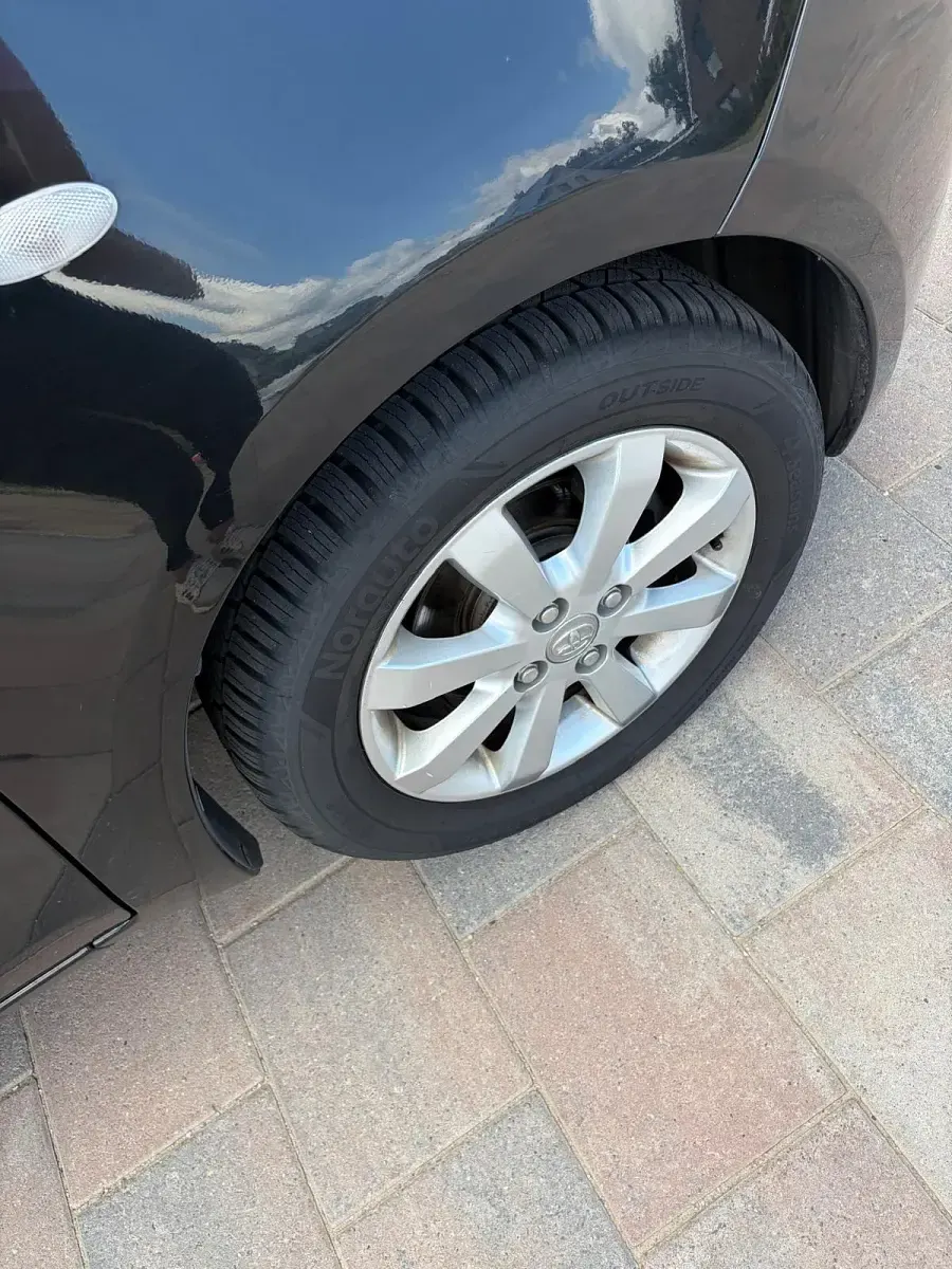 Gebraucht Toyota Yaris 87 PS (63 kW) 2008 Schwarz Kleinwagen