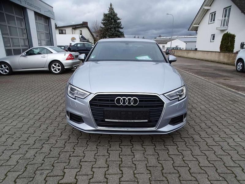 Gebraucht Audi A3 S-Line 150 PS (110 kW) 2018 Silber Limousine