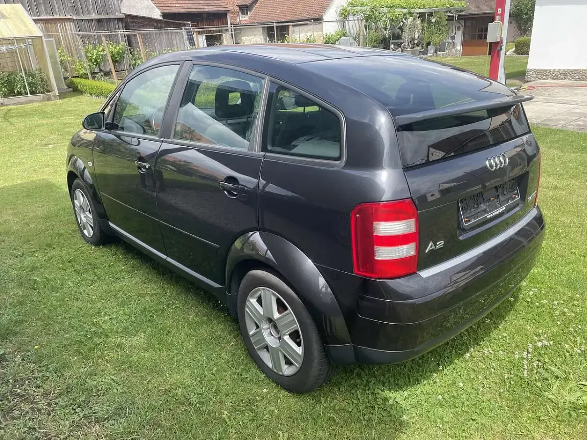 Gebraucht Audi A2 75 PS (55 kW) 2005 Kleinwagen