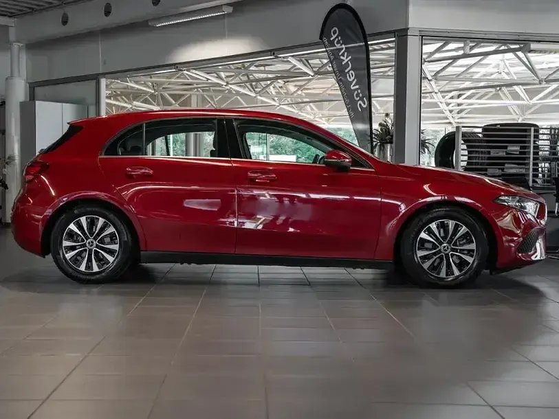 Gebraucht Mercedes A180 136 PS (100 kW) 2024 Andere