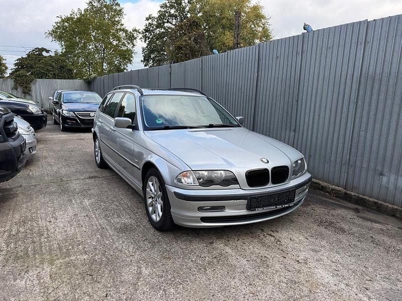 Silber Gebraucht 2000 BMW 320 Kombi | 3.500 € (Fairer Preis) - Bild 1/4
