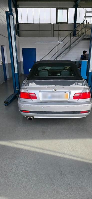 Gebraucht BMW 318 Cabriolet 143 PS (105 kW) 2004 Grau Cabrio