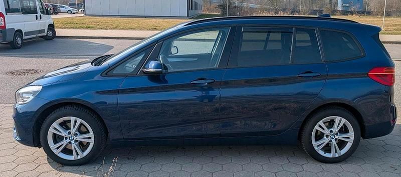 Gebraucht BMW 218 Advantage 135 PS (99 kW) 2017 Blau Kombi