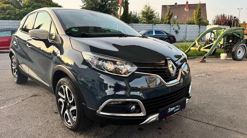 Grün Gebraucht 2016 Renault Captur XMOD SUV | 7.990 € (Guter Preis) - Bild 1/4