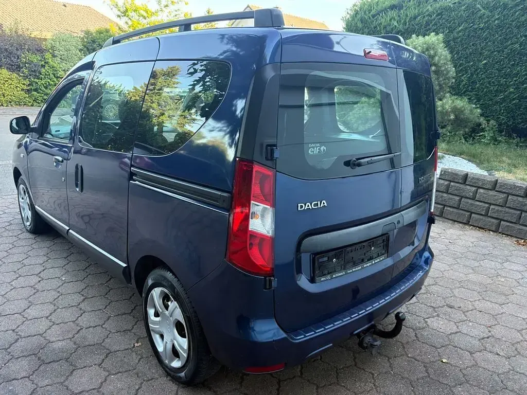 Gebraucht Dacia Dokker Lauréate 116 PS (85 kW) 2016 Blau Van / Kleinbus