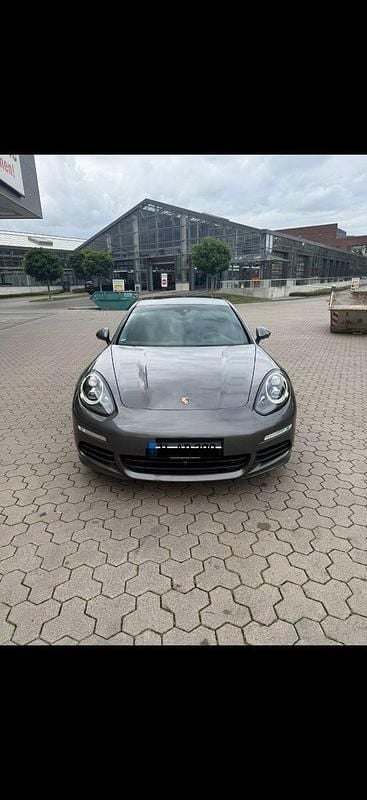 Gebraucht Porsche Panamera 300 PS (220 kW) 2014 Grau Kleinwagen