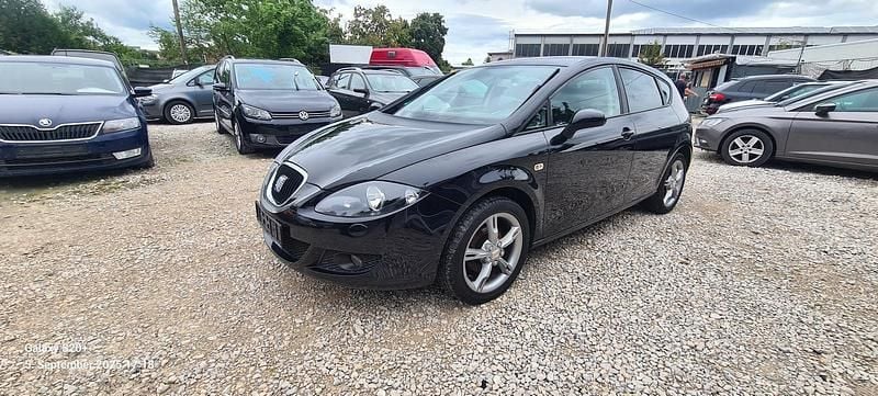 Schwarz Gebraucht 2009 Seat Leon Sport Limousine | 1.650 € (Guter Preis) - Bild 1/4