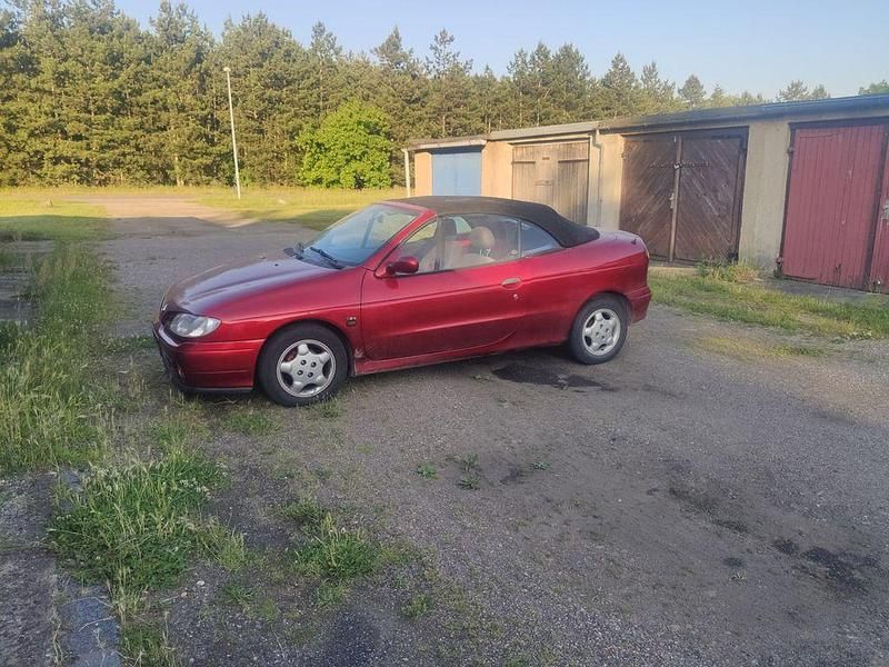 Rot Gebraucht 1997 Renault Mégane Cabriolet Cabrio | 600 € (Guter Preis) - Bild 1/4