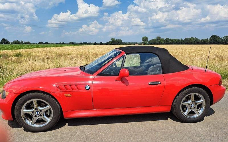 Rot Gebraucht 1998 BMW Z3 M Sport Cabrio | 7.999 € (Fairer Preis) - Bild 1/4