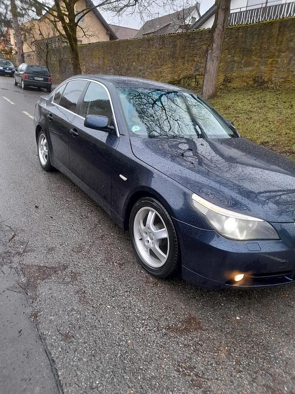 Gebraucht BMW 530 218 PS (160 kW) 2003 Blau Limousine