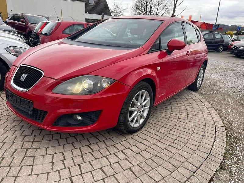 Gebraucht Seat Leon Copa 105 PS (77 kW) 2012 "emocion" rot Kleinwagen
