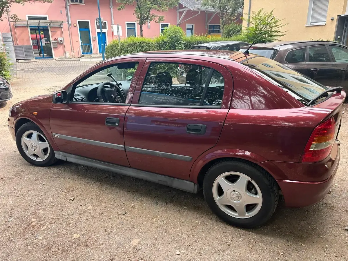 Gebraucht Opel Astra 100 PS (73 kW) 1998 Andere farben Coupé