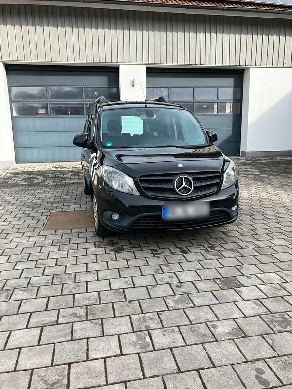 Gebraucht Mercedes Citan 111 110 PS (80 kW) 2014 Schwarz Kombi