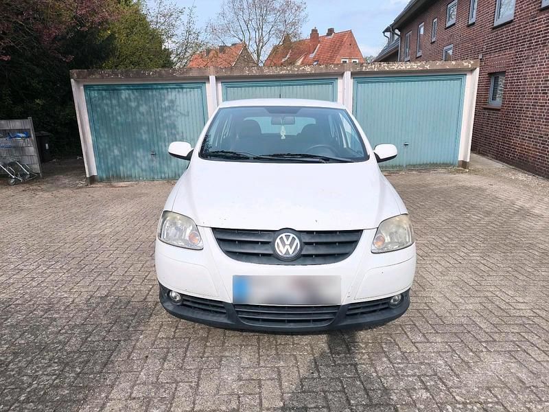 Gebraucht VW Fox Style 55 PS (40 kW) 2010 Weiß Kleinwagen