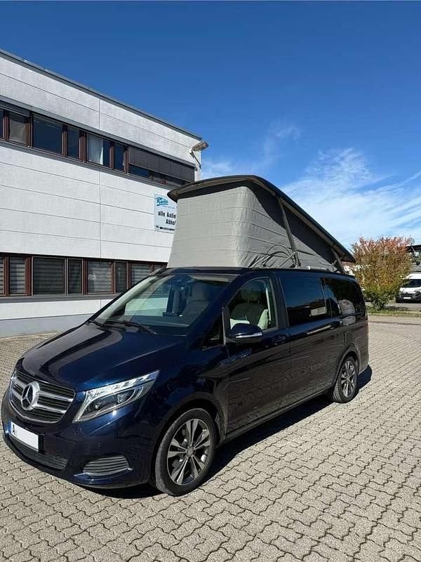 Blau Gebraucht 2016 Mercedes V200 Marco Polo Van / Kleinbus | 34.900 € (Teuer) - Bild 1/4