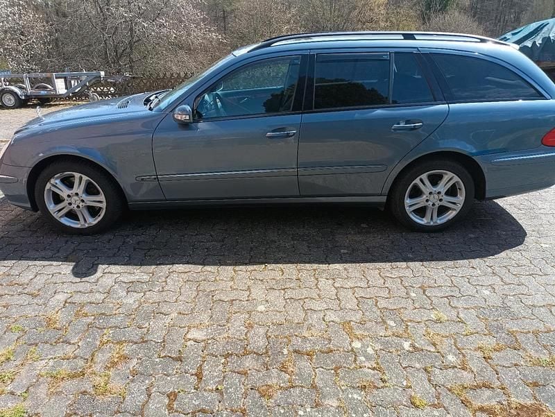 Brugt Mercedes E500 306 HK (225 kW) 2004 Blå Stationcar