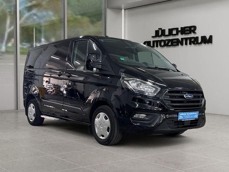 Schwarz Gebraucht 2018 Ford Transit Custom Van / Kleinbus | 24.490 € (Teuer) - Bild 1/4