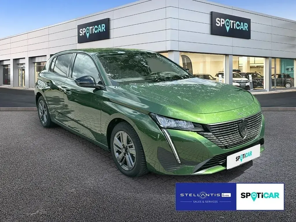 Gebraucht Peugeot 308 Allure 131 PS (96 kW) 2024 Grün Limousine