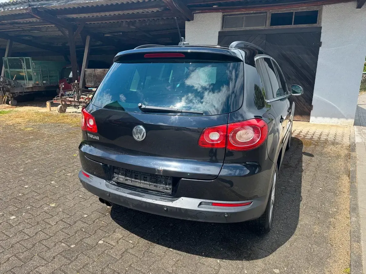 Używany VW Tiguan 200 KM (147 kW) 2009 Czarny SUV