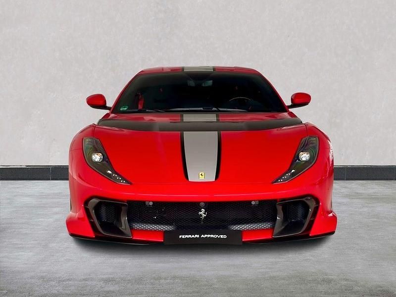 Second-hand Ferrari 812 829 CP (609 kW) 2022 Roșu Coupe