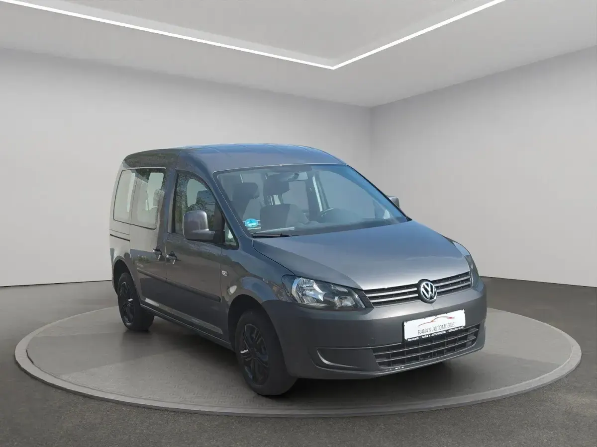 Usata VW Caddy Trendline 105 CV (77 kW) 2014 Grigio Monovolume