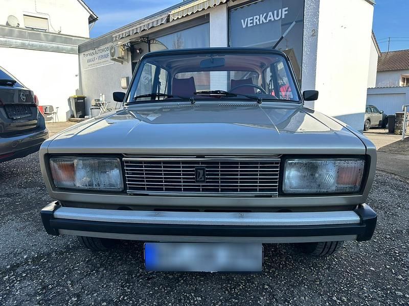 Gebraucht Lada 2105 65 PS (47 kW) 1983 Gold Limousine