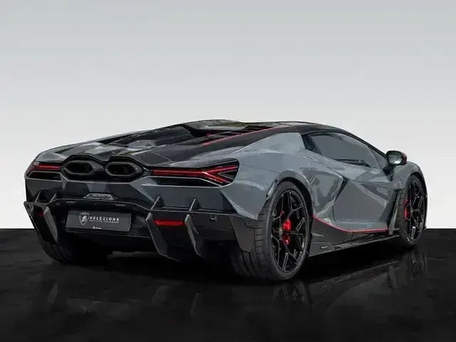 Gebraucht Lamborghini Revuelto 1016 PS (747 kW) 2025 Grau Coupé