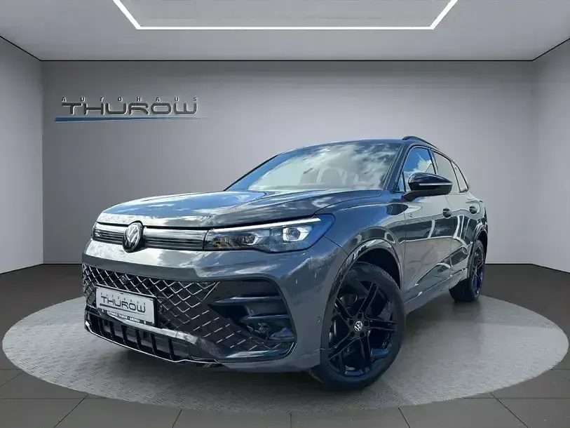 Gebraucht VW Tiguan R-line 204 PS (150 kW) 2025 Delfingrau metallic SUV