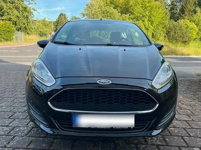 Gebraucht Ford Fiesta Trend 60 PS (44 kW) 2016 Schwarz Kleinwagen