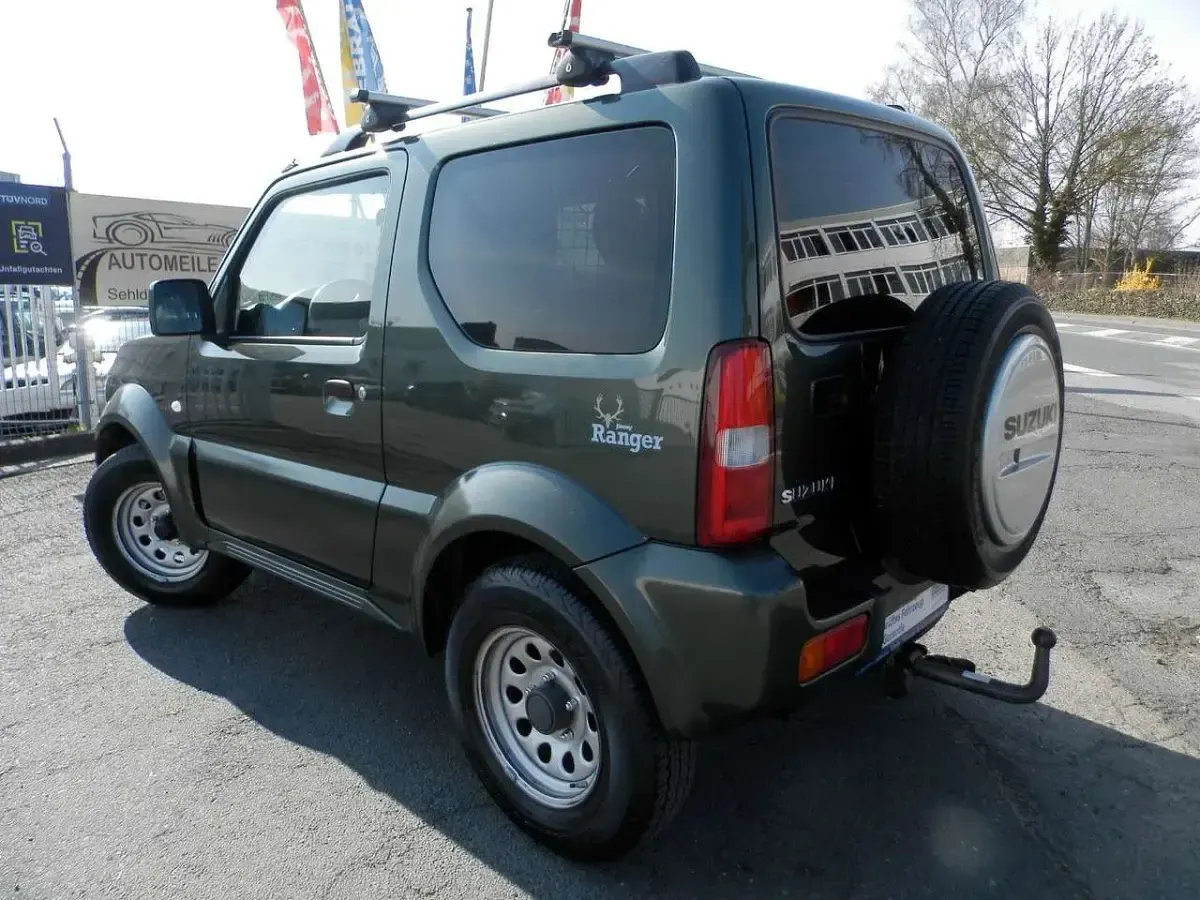 Gebraucht Suzuki Jimny 84 PS (61 kW) 2017 Grün SUV