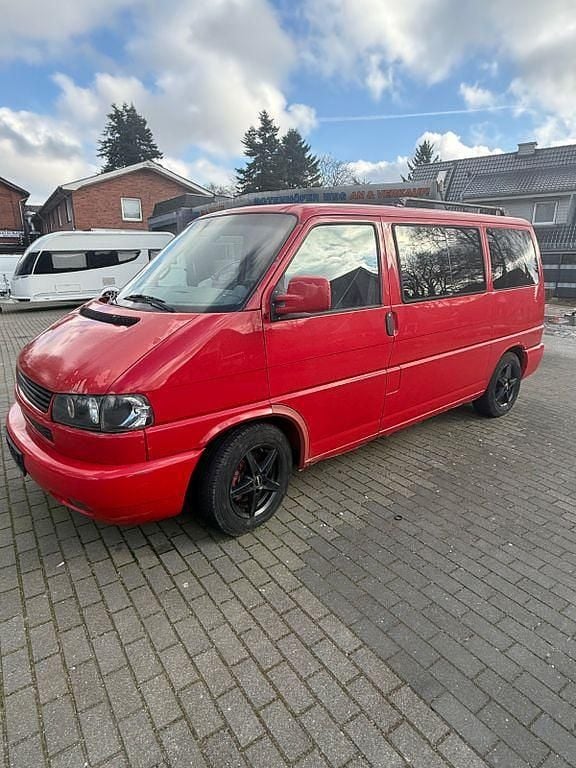 Second-hand VW T4 102 CP (75 kW) 1999 Roșu Van