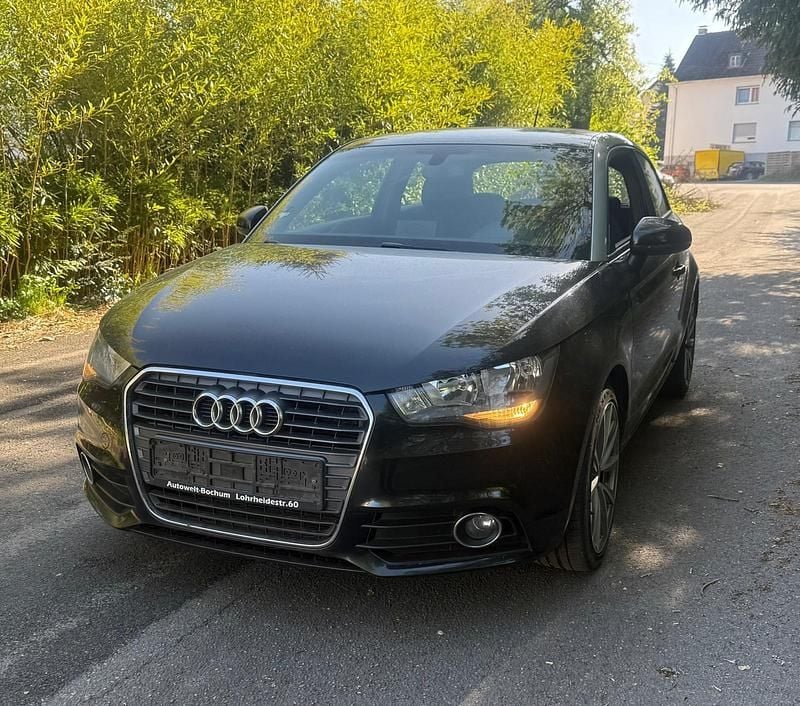 Usata Audi A1 122 CV (89 kW) 2010 Nero Utilitaria