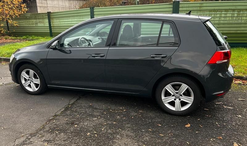Gebraucht VW Golf VII Comfortline 150 PS (110 kW) 2013 Grau Limousine