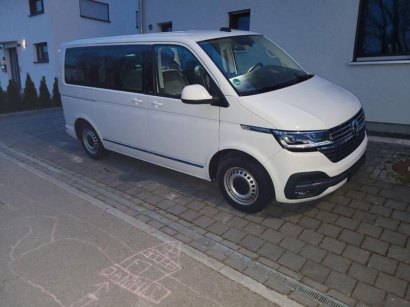 Gebraucht VW Multivan 150 PS (110 kW) 2022 Weiß Van