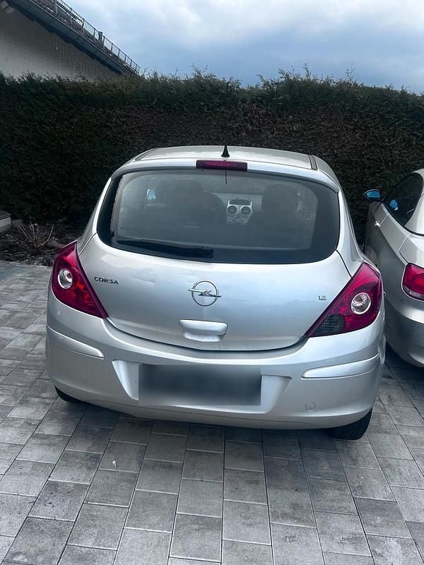 Gebraucht Opel Corsa 69 PS (50 kW) 2017 Silber Kleinwagen