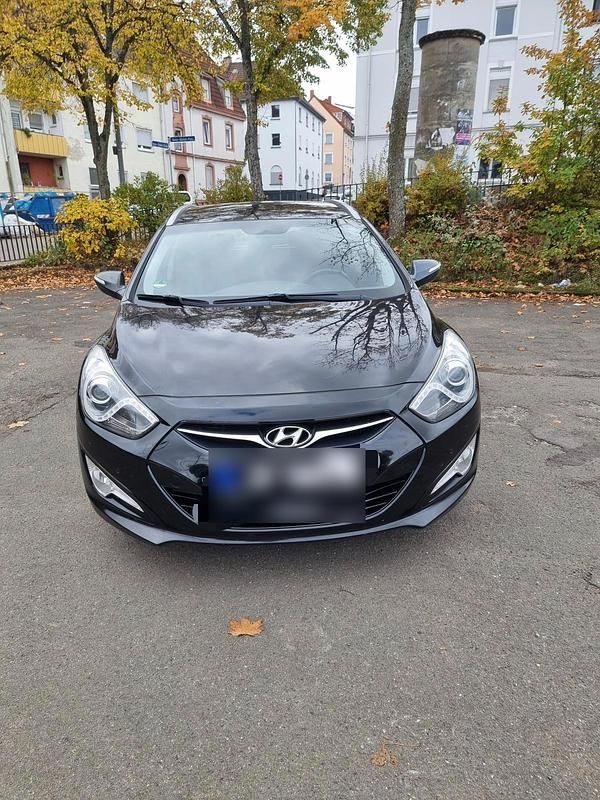 Gebraucht Hyundai i40 116 PS (85 kW) 2013 Schwarz Kombi