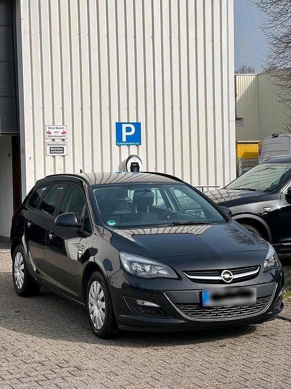 Gebraucht Opel Astra 2014 Schwarz Kombi