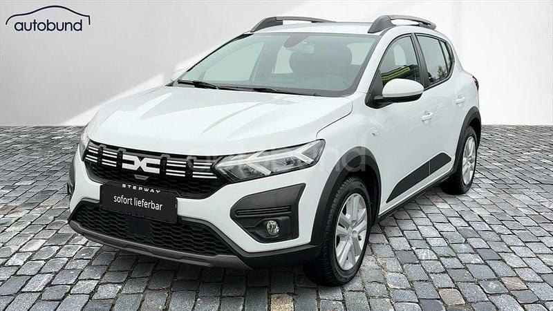 Weiss / arktisweiss / uni Gebraucht 2023 Dacia Sandero Expression Kleinwagen | 15.970 € (Guter Preis) - Bild 1/4