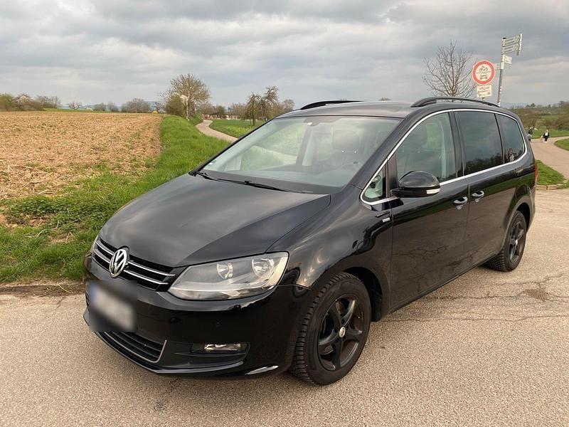 Schwarz Gebraucht 2012 VW Sharan Trendline Van / Kleinbus | 8.800 € (Fairer Preis) - Bild 1/4