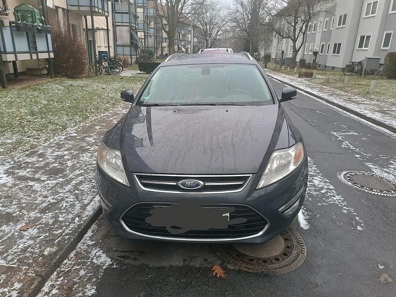 Gebraucht Ford Mondeo 140 PS (102 kW) 2013 Blau Kombi