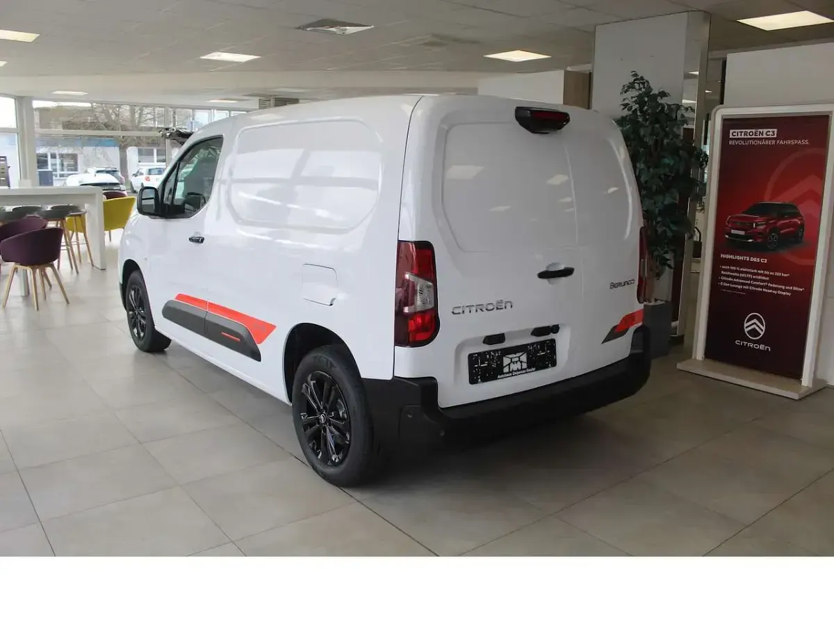 Neu Citroën Berlingo XTR 131 PS (96 kW) 2026 Weiß Van / Kleinbus