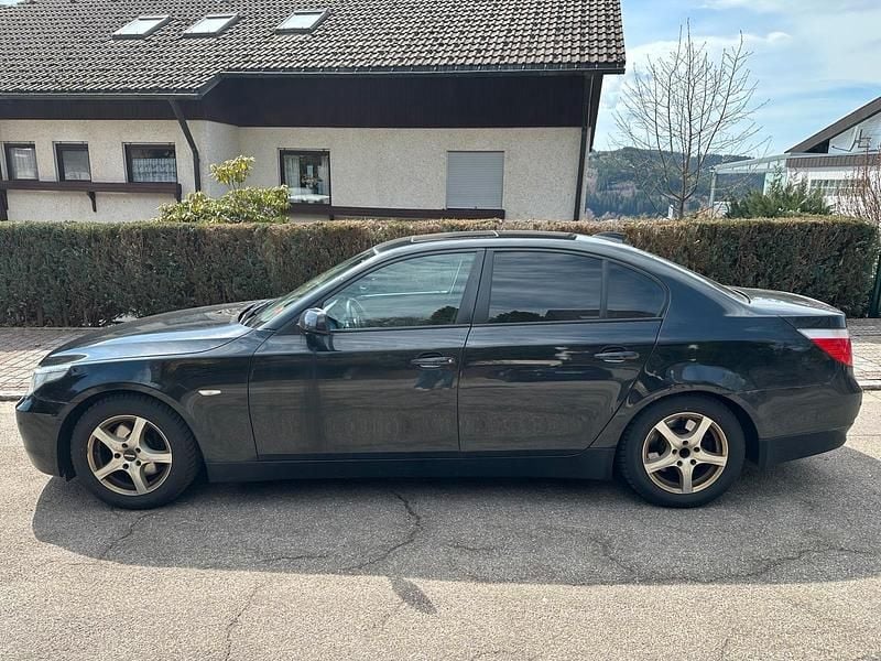 Gebraucht BMW 520 170 PS (125 kW) 2005 Schwarz Limousine
