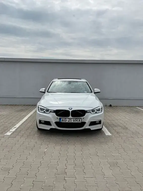 Gebraucht BMW 320 184 PS (135 kW) 2016 Weiß Limousine