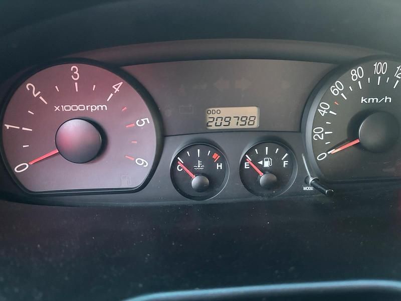 Gebraucht Hyundai H-1 140 PS (102 kW) 2007 Grau Van / Kleinbus